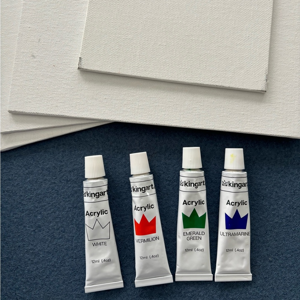 Acrylic paint bundle - Picture 3 of 4